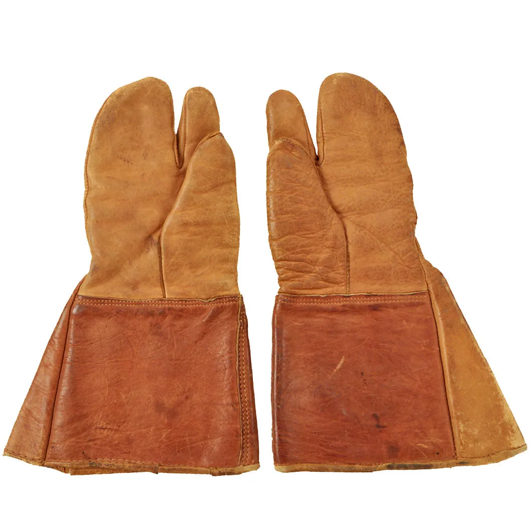 Original U.S. WWI Drawn Art 302nd Infantry Regiment 1918 Leather Mittens