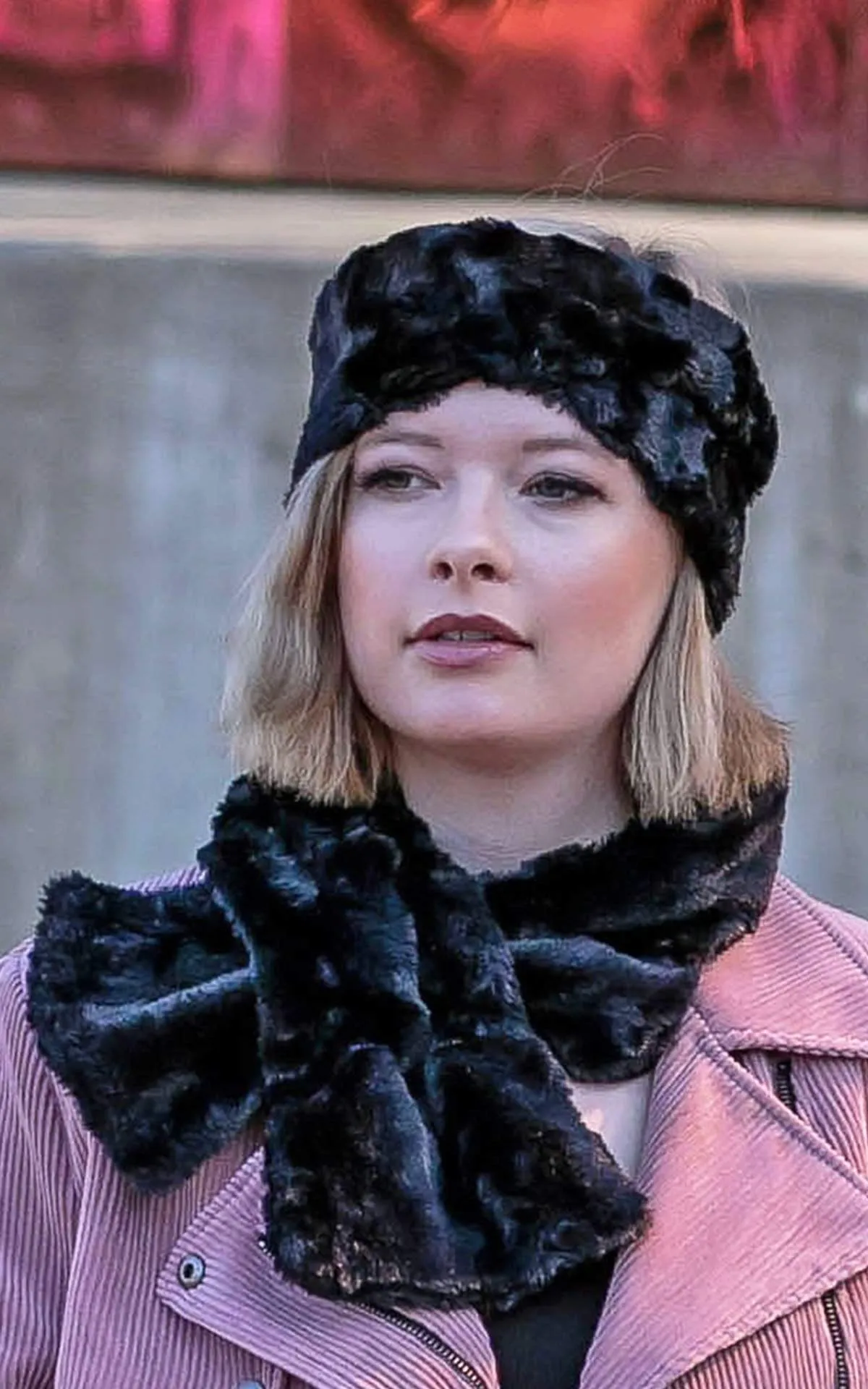 Pull-Thru Scarf - Luxury Faux Fur in Rattle N Shake