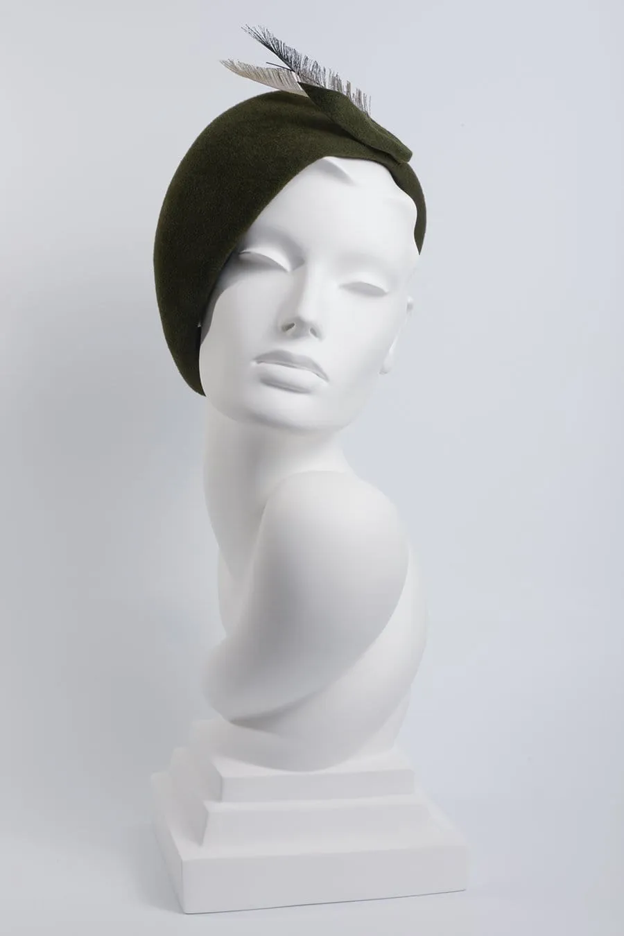 Side Sweep Beret - Bastina